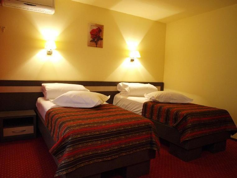 Hotel Dana Amara Quarto foto